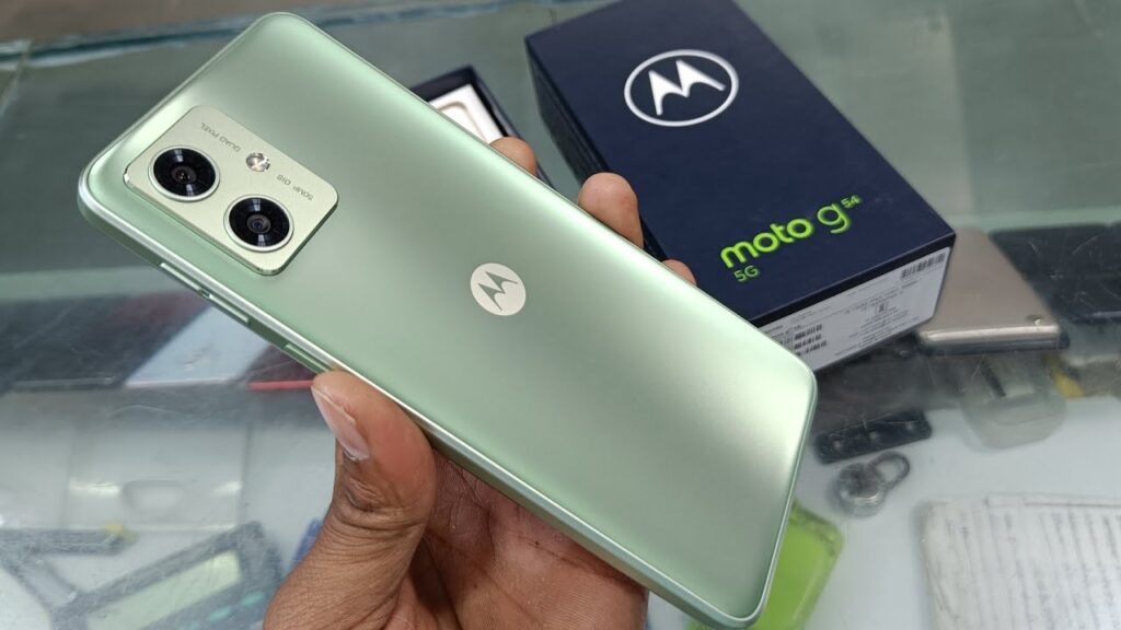 Motorola G54